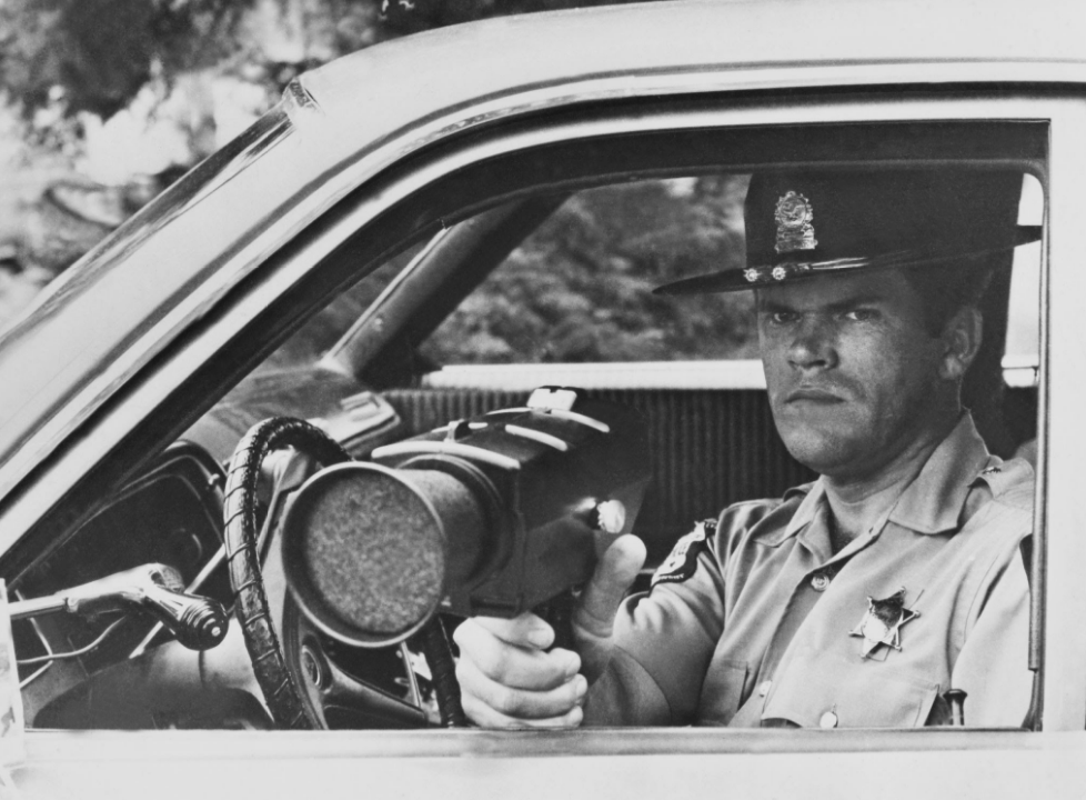 Оптическая эволюция линз для видеорегистраторов: от «тихого свидетеля» к цифровой роговице