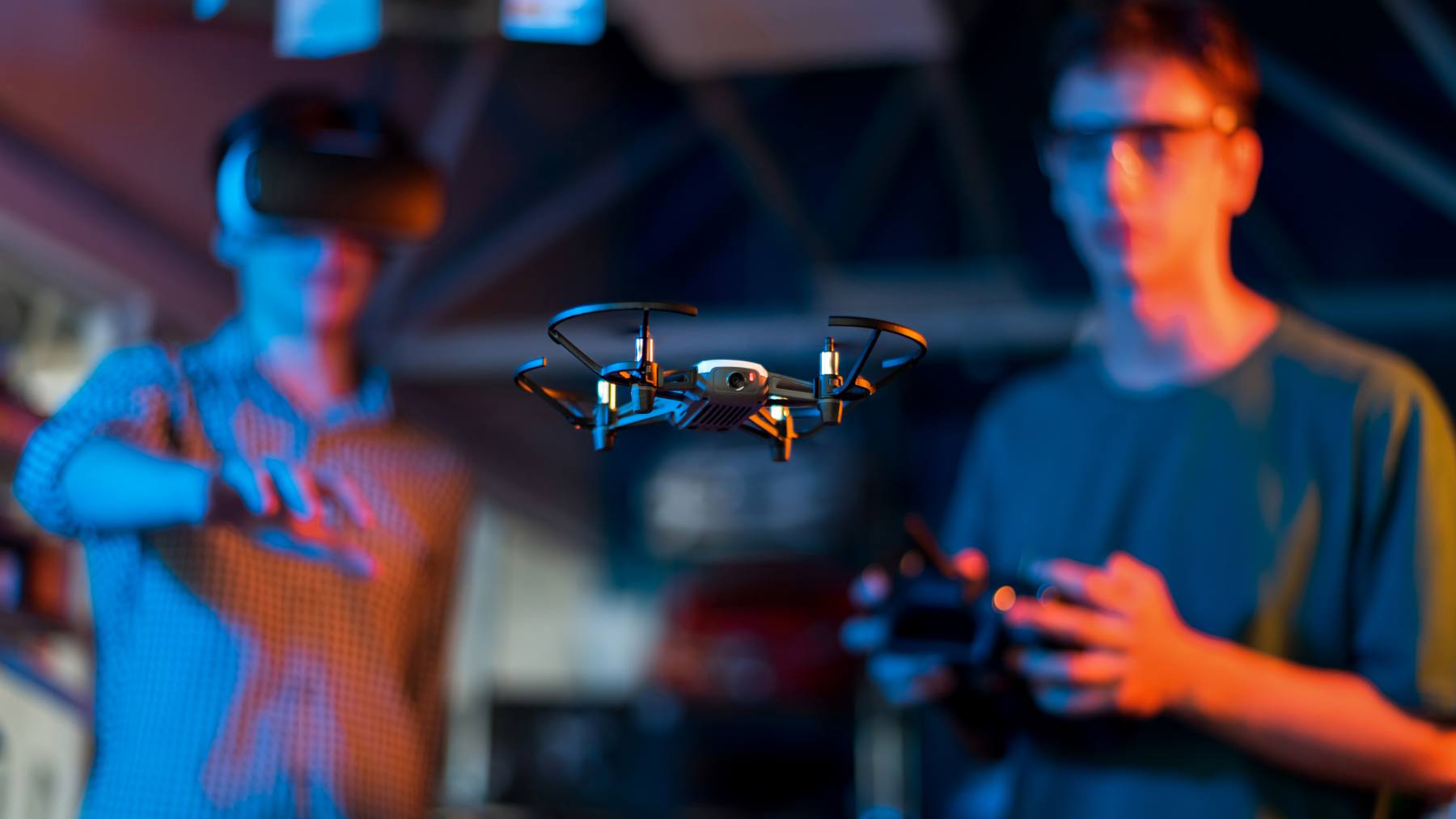 Сверхширокоугольный объектив FPV-камеры для захватывающих впечатлений от гонок на дронах